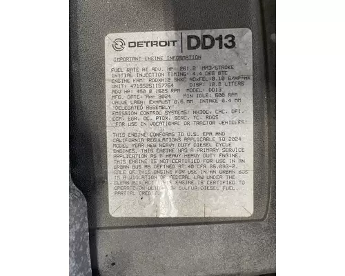 Detroit DD13 Engine Assembly