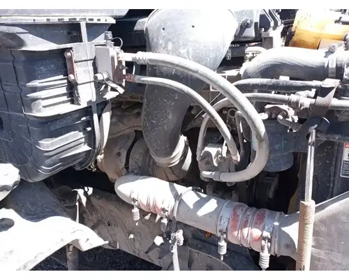 Detroit DD13 Engine Assembly