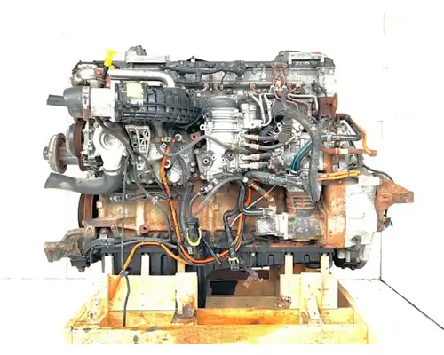 Detroit DD13 Engine Assembly