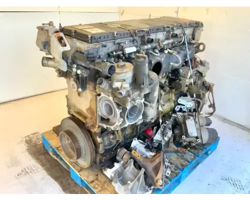 Detroit DD13 Engine Assembly