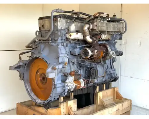 Detroit DD13 Engine Assembly