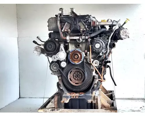 Detroit DD13 Engine Assembly