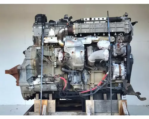 Detroit DD13 Engine Assembly