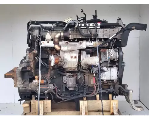 Detroit DD13 Engine Assembly