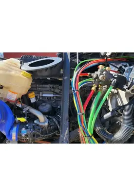 Detroit DD13 Engine Assembly