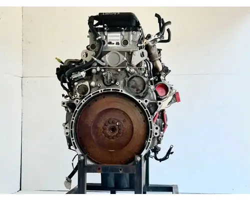 Detroit DD13 Engine Assembly