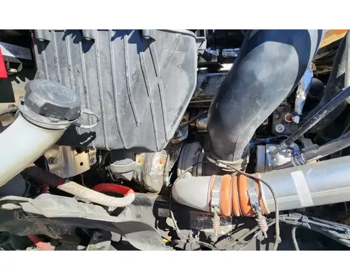Detroit DD13 Engine Assembly