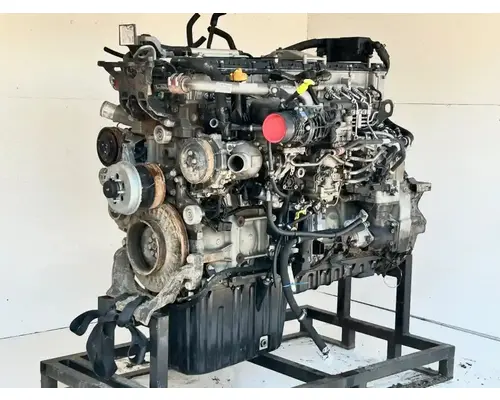Detroit DD13 Engine Assembly
