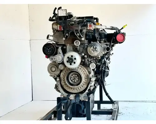Detroit DD13 Engine Assembly