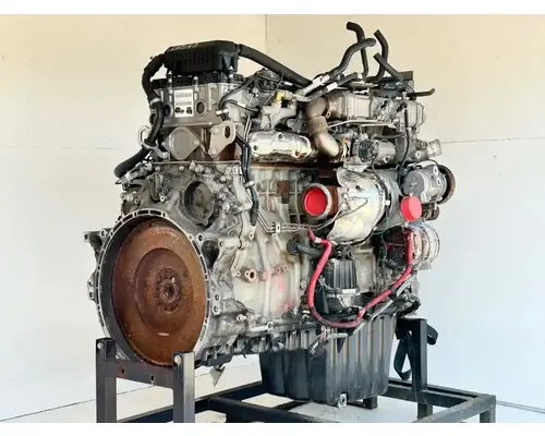 Detroit DD13 Engine Assembly