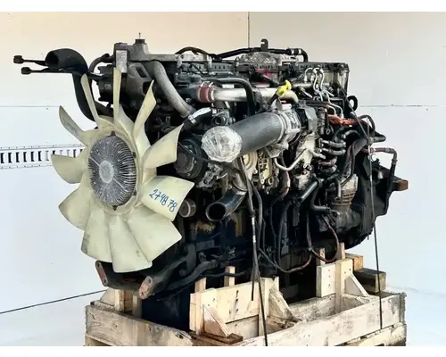 Detroit DD13 Engine Assembly