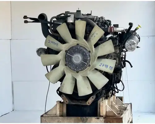Detroit DD13 Engine Assembly