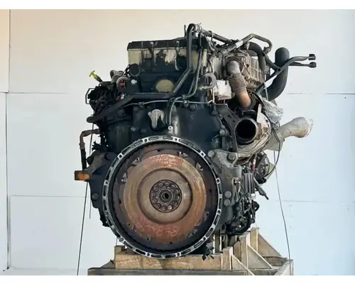 Detroit DD13 Engine Assembly