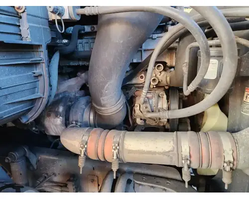 Detroit DD13 Engine Assembly
