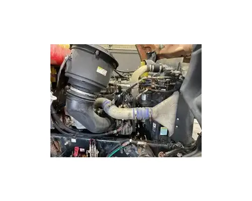 Detroit DD13 Engine Assembly
