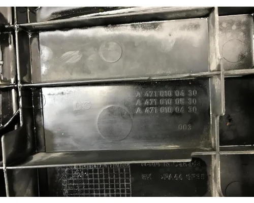 Detroit DD13 Engine Valve Cover