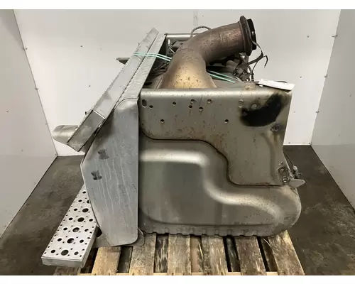 Detroit DD13 Exhaust DPF Assembly