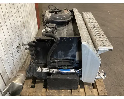 Detroit DD13 Exhaust DPF Assembly