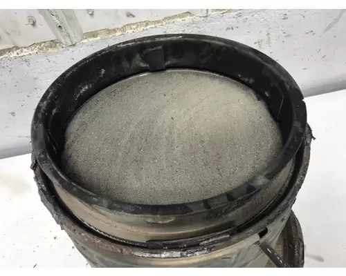 Detroit DD13 Exhaust DPF Assembly