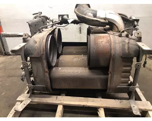 Detroit DD13 Exhaust DPF Assembly