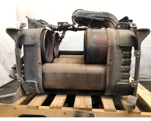 Detroit DD13 Exhaust DPF Assembly