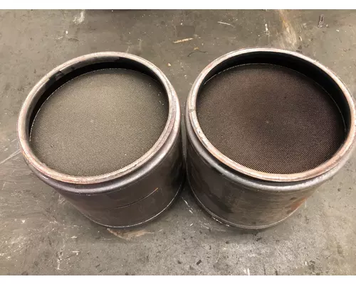 Detroit DD13 Exhaust DPF Assembly