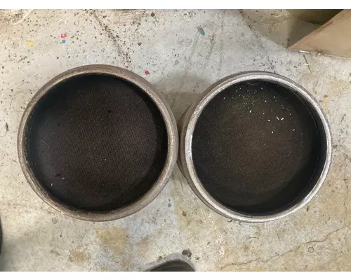 Detroit DD13 Exhaust DPF Assembly