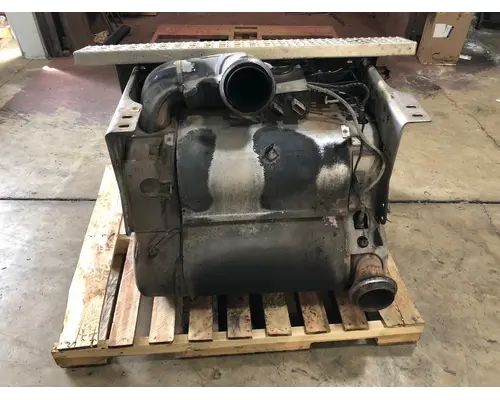 Detroit DD13 Exhaust DPF Assembly