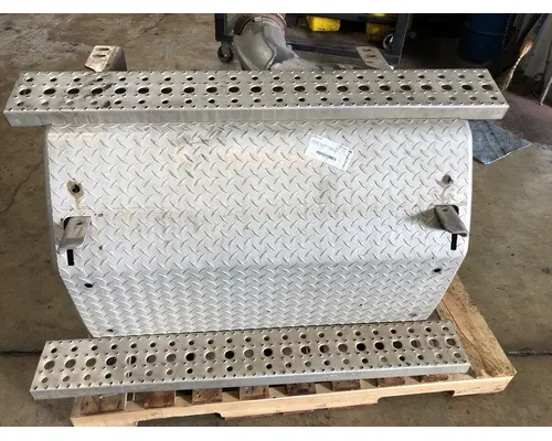 Detroit DD13 Exhaust DPF Assembly