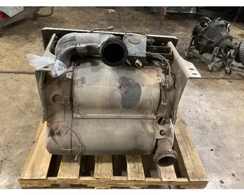 Detroit DD13 Exhaust DPF Assembly