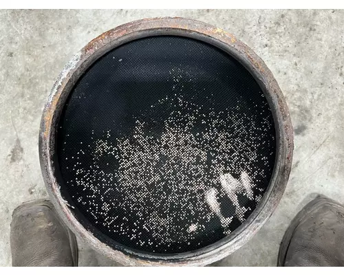 Detroit DD13 Exhaust DPF Assembly