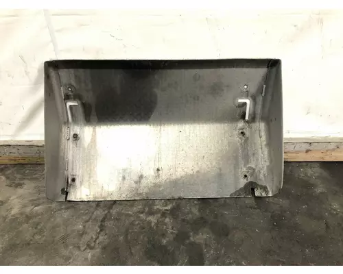 Detroit DD13 Exhaust DPF Cover