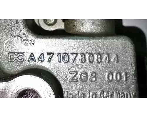 Detroit DD13 Fuel Injector