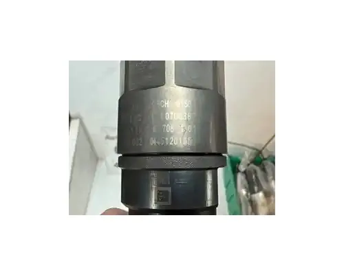 Detroit DD13 Fuel Injector