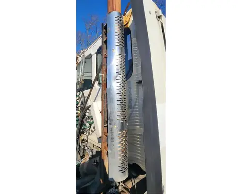 Detroit DD13 Muffler Shield