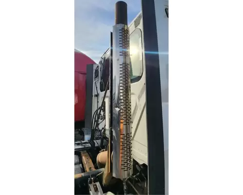 Detroit DD13 Muffler Shield