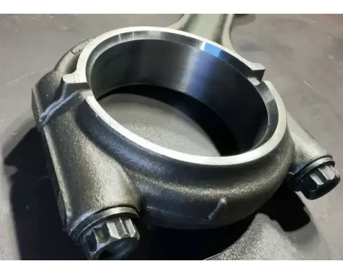 Detroit DD13 Piston