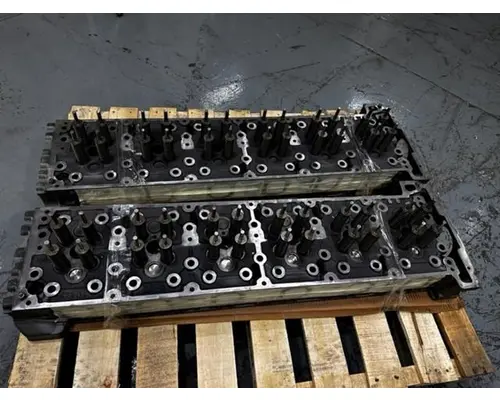 Detroit DD15 / DD16 Cylinder Head