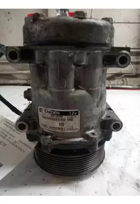 Detroit DD15 Air Conditioner Compressor