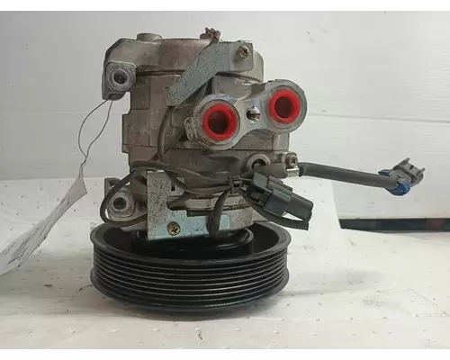Detroit DD15 Air Conditioner Compressor