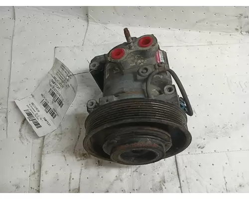 Detroit DD15 Air Conditioner Compressor
