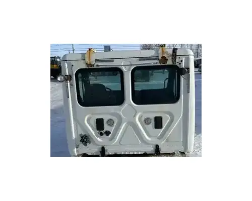 Detroit DD15 Cab