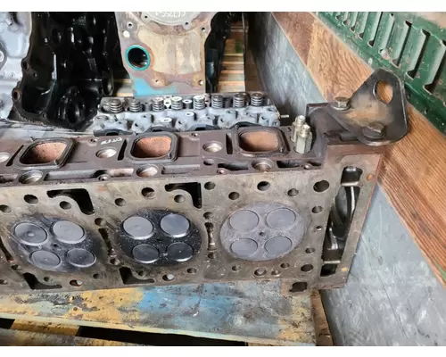 Detroit DD15 Cylinder Head