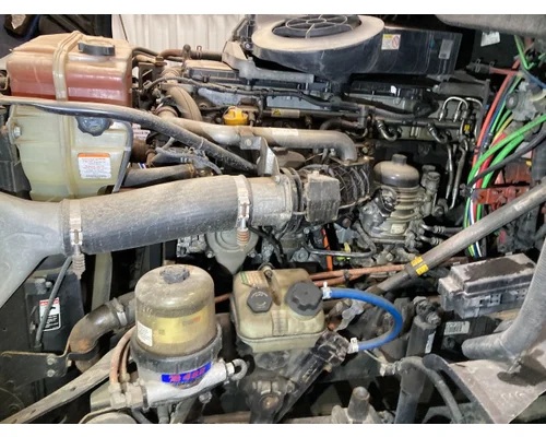 Detroit DD15 Engine Assembly