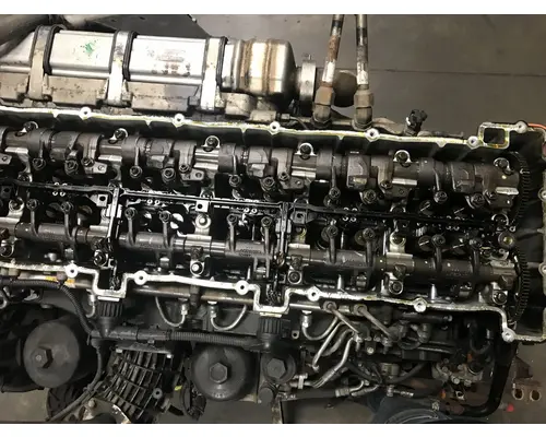 Detroit DD15 Engine Assembly