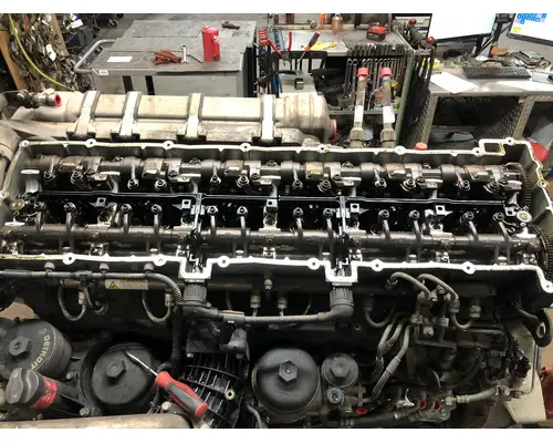 Detroit DD15 Engine Assembly