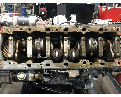 Detroit DD15 Engine Assembly