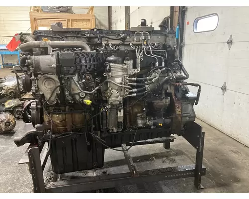 Detroit DD15 Engine Assembly