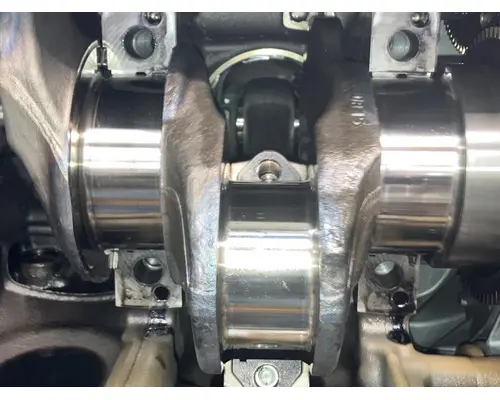 Detroit DD15 Engine Assembly