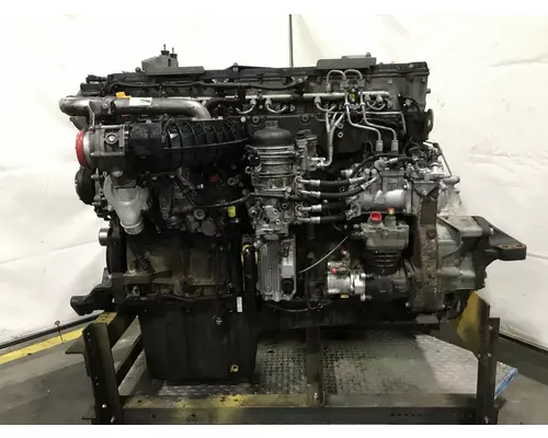 Detroit DD15 Engine Assembly